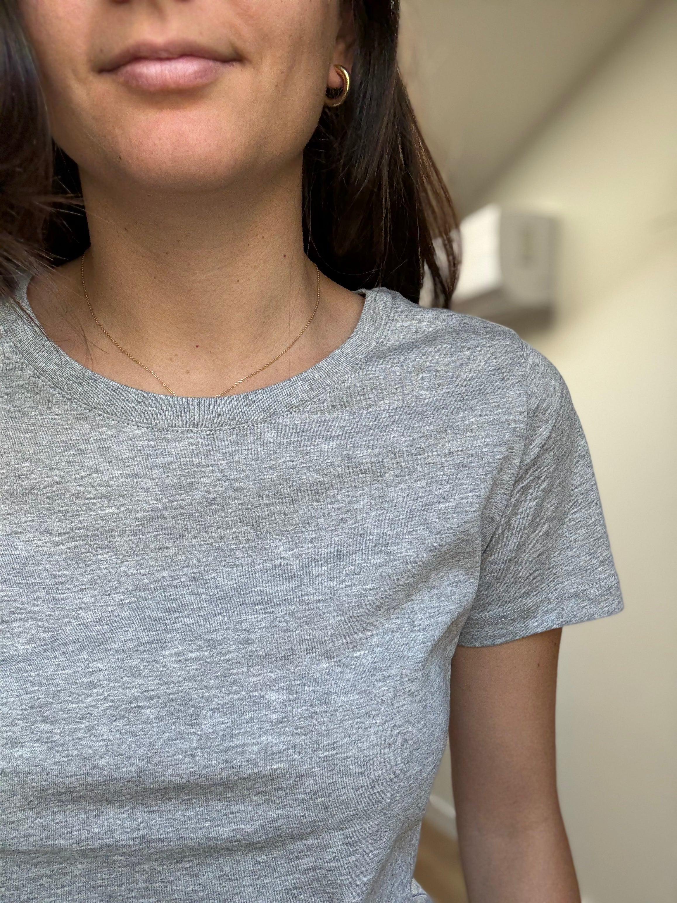 Camiseta Orgánica Cuello Abierto y Ajustada - 036-4